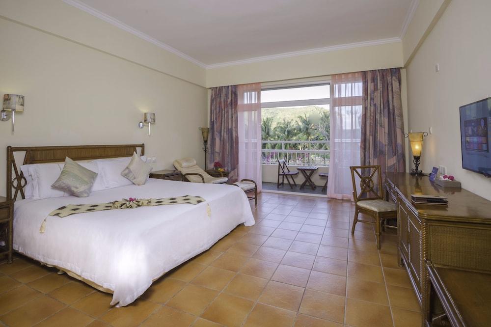 Golden Palm Resort Санья Экстерьер фото